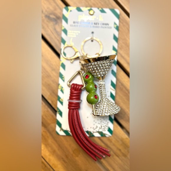 🫒🍸PIPER K sparkly MARTINI Glass and Olives Bag Charm & Key Chain🫒🍸NWT - Picture 4 of 10